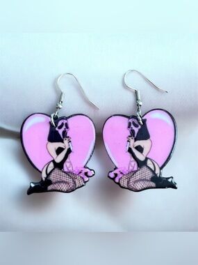 5/$25 Scream Ghostface Pin‑Up Heart Dangle Earrings